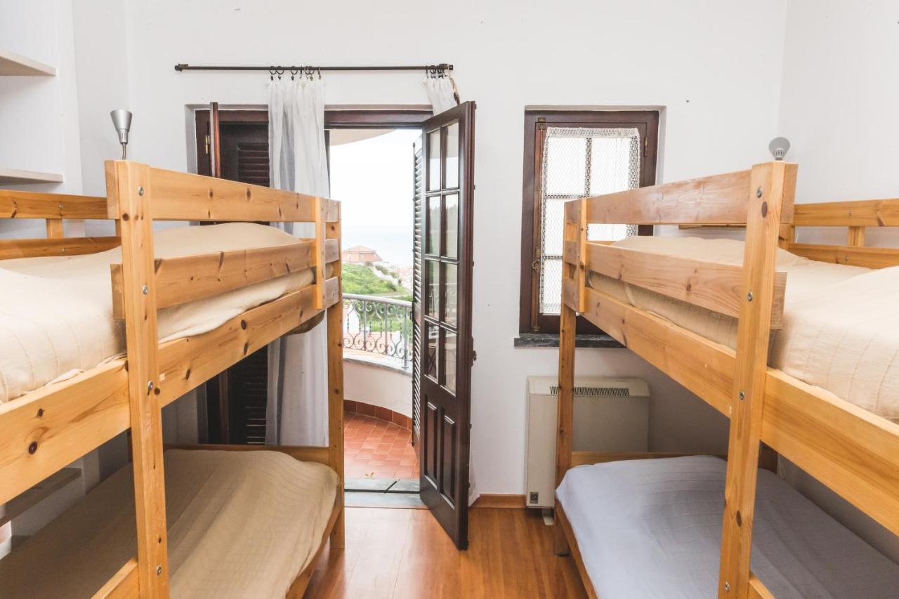 Ericeira Chill Hill Hostel & Private Rooms - Peach Garden Exterior foto